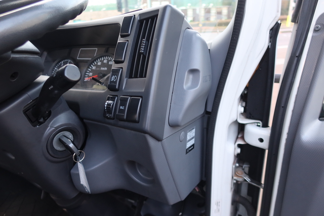 マツダ タイタン 小型 平ボディ TRG-LLR85AR(108241) 45枚目