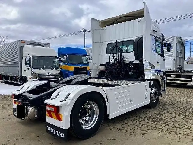 日産自動車 クオン 大型 トラクタ 2RG-GK5DAD(106707) 5枚目
