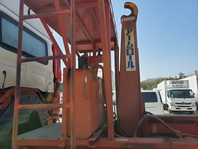 日野 プロフィア 大型 コンテナ専用車 QDG-FS1ERBA(9404) 14枚目