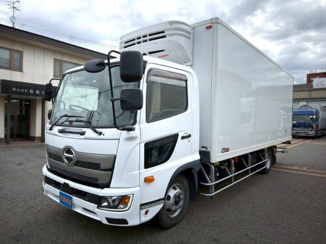 日野 デュトロ 中型 冷蔵冷凍バン 2KG-FC2ABG(105593) 1枚目