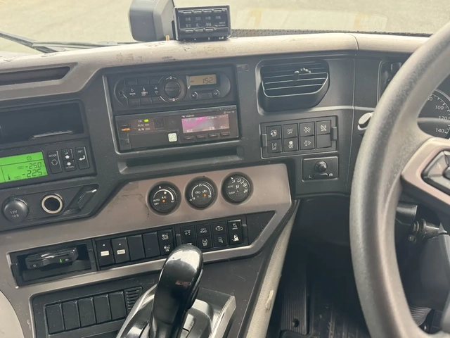 日産自動車 クオン 大型 冷蔵冷凍バン 2PG-CD5CA(113760) 31枚目