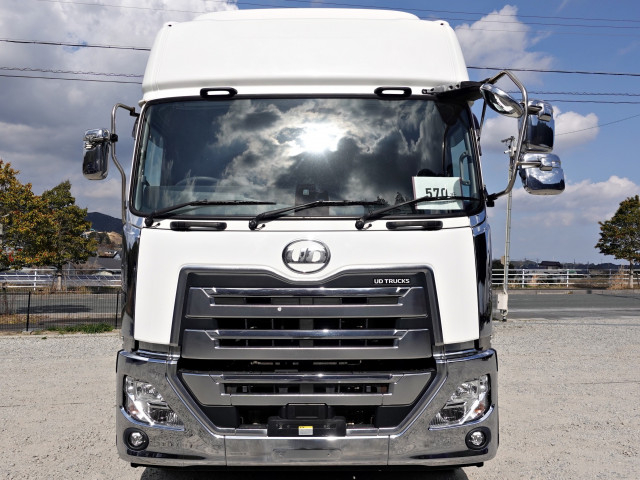 UDトラックス（日産） クオン 大型 トラクタ 2PG-GK5AAD(102610) 3枚目