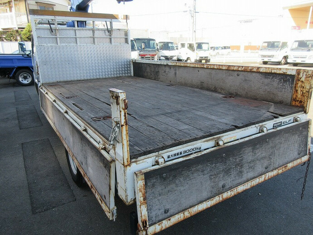 いすゞ エルフ 小型 平ボディ（クレーン付） BDG-NKR85R(7699) 19枚目