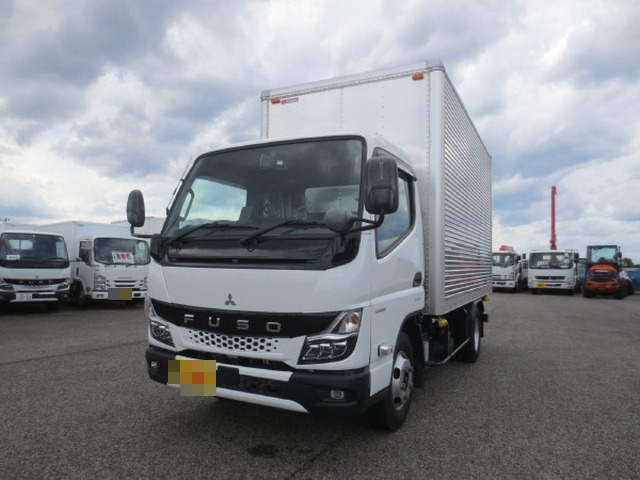 三菱ふそう キャンター 小型 バン 2RG-FEA20(87526) 1枚目