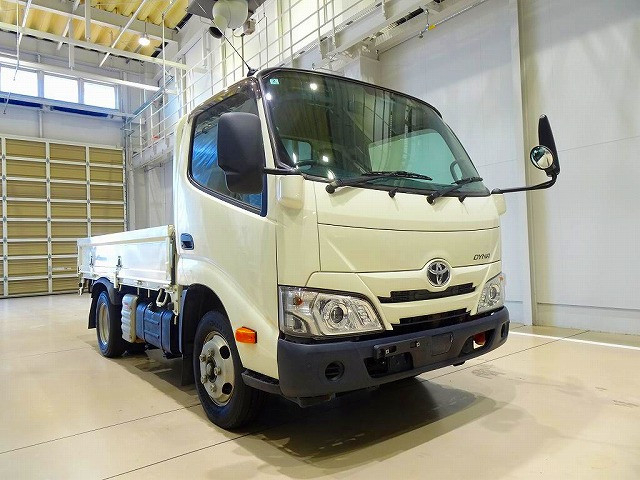 トヨタ ダイナ 小型 平ボディ 2RG-XZU605(110985) 2枚目