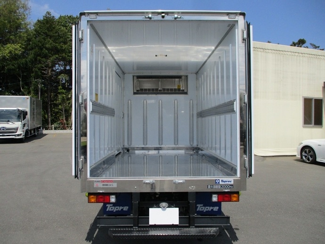 三菱ふそう キャンター 小型 冷蔵冷凍バン 2PG-FBAV0(9563) 6枚目