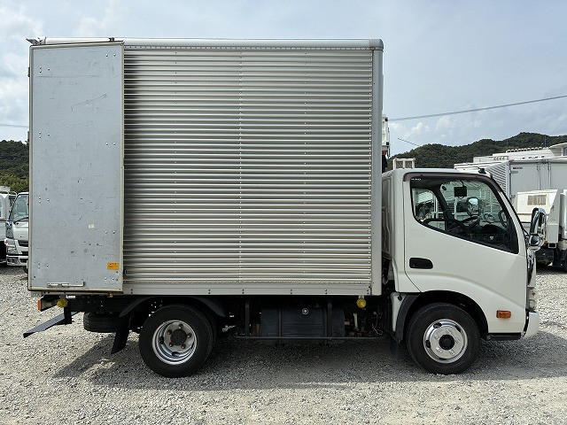 日野 デュトロ 小型 バン TPG-XZC605M(111531) 12枚目