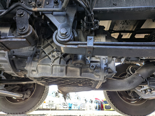 UDトラックス（日産） クオン 大型 ウィング 2PG-CG5CA(105686) 26枚目