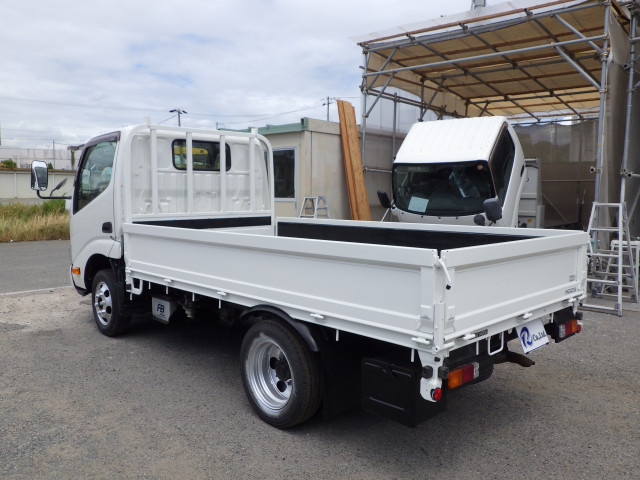 Toyota dyna Small Flat body 2PG-GDY281(110658) 2枚目
