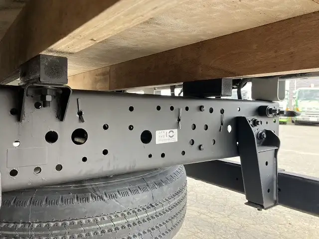 いすゞ エルフ 小型 平ボディ 2RG-NPS88AR(110827) 19枚目