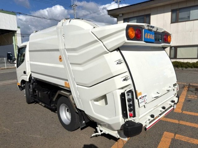 日野 デュトロ 小型 塵芥車（プレス式） 2RG-XZU605X(113896) 4枚目