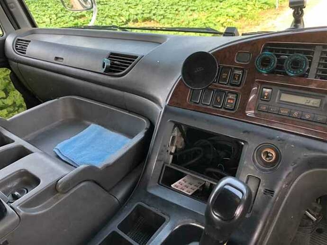 いすゞ ギガ 大型 トラクタ PDG-EXZ52J8(37791) 19枚目