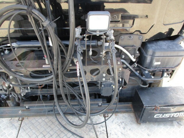 UDトラックス（日産） クオン 大型 トラクタ QPG-GK5XAB(9302) 36枚目