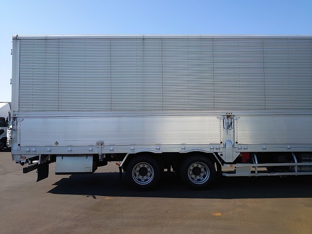 UDトラックス（日産） クオン 大型 ウィング PKG-CG4ZA(8946) 46枚目