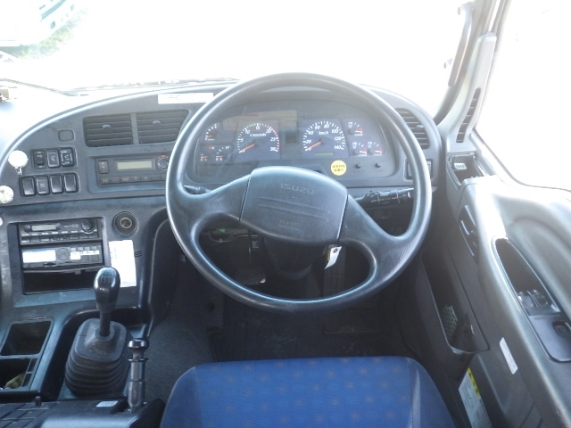 いすゞ ギガ 大型 トラクタ QKG-EXD52AD(6134) 15枚目