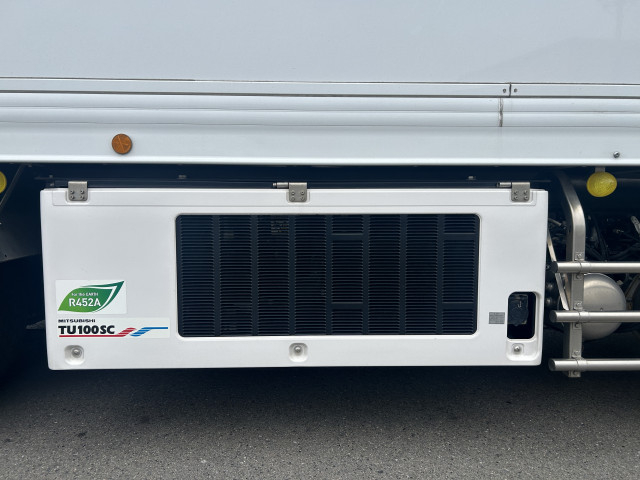 日野 プロフィア 大型 冷蔵冷凍バン 2DG-FW1AHC(106413) 13枚目