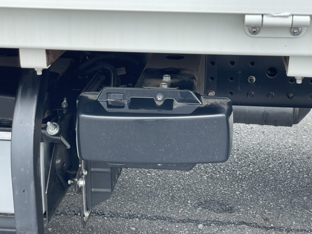 三菱ふそう キャンター 小型 平ボディ 2RG-FEB50(111638) 13枚目