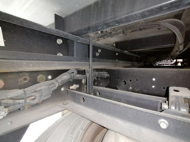 三菱ふそう キャンター 小型 冷蔵冷凍バン PDG-FB70B(5570) 40枚目