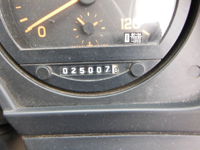いすゞ フォワード 中型 特装車・その他 KK-FRR33G4(1446) 25枚目