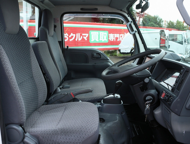いすゞ エルフ 小型 平ボディ 2RG-NJR85A(111781) 34枚目