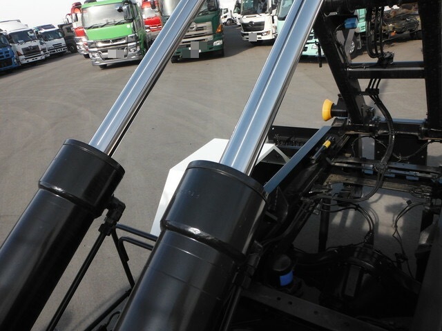 日野 レンジャー 中型 コンテナ専用車 2KG-FC2ABA(8622) 10枚目