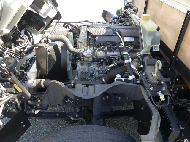 三菱ふそう キャンター 小型 平ボディ 2RG-FEB50(55586) 70枚目