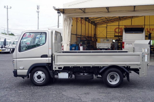 三菱ふそう キャンター 小型 平ボディ 2RG-FBA20(111776) 3枚目
