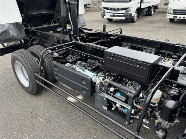 いすゞ フォワード 小型 土砂ダンプ 2RG-FRR90S4(110946) 9枚目