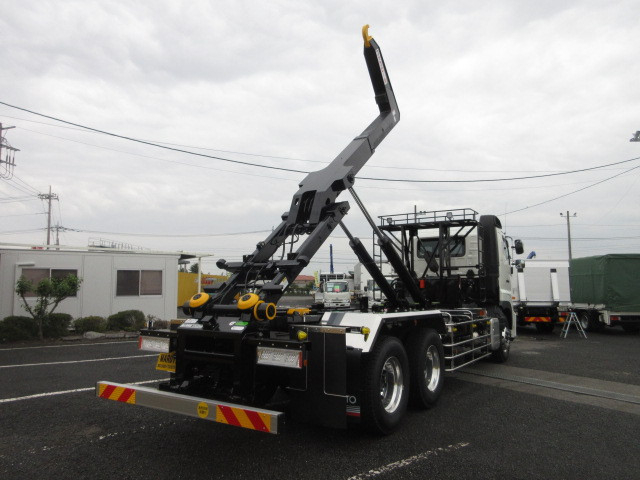 日野 プロフィア 大型 コンテナ専用車 2DG-FS1AJE(113820) 11枚目