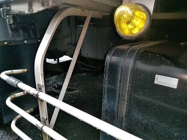 UDトラックス（日産） ビッグサム 大型 ウィング KL-CD48ZWA(3355) 12枚目