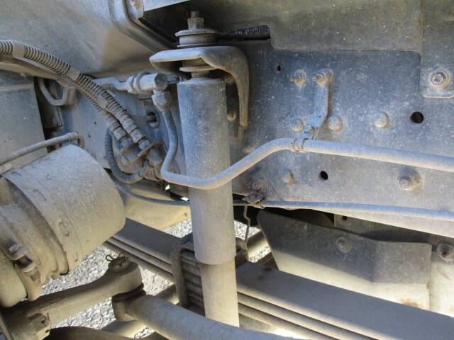 UDトラックス（日産） クオン 大型 ミキサー車 ADG-CW4XL(7864) 31枚目
