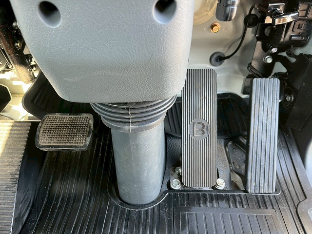三菱ふそう ファイター 中型 平ボディ（クレーン付） PDG-FK61F(98150) 37枚目