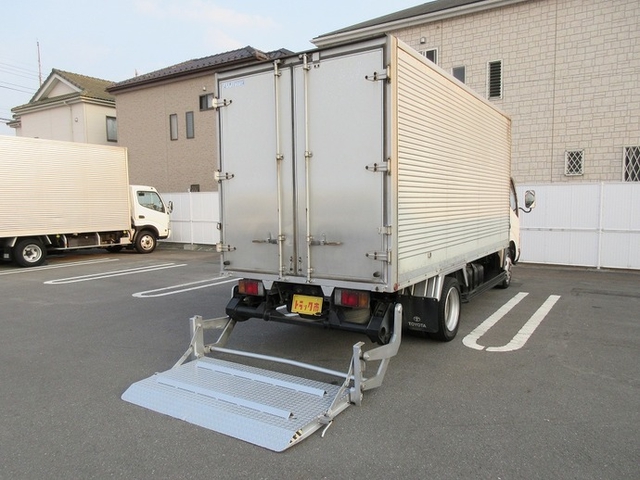 トヨタ ダイナ 小型 バン KK-XZU347(3532) 7枚目