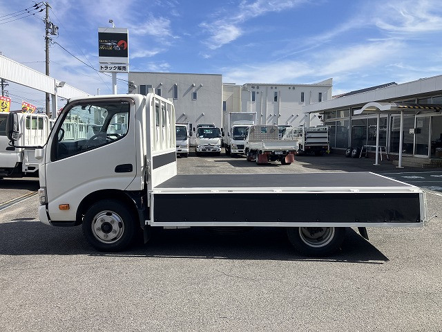 日野 デュトロ 小型 平ボディ TPG-XZU605M(113501) 11枚目