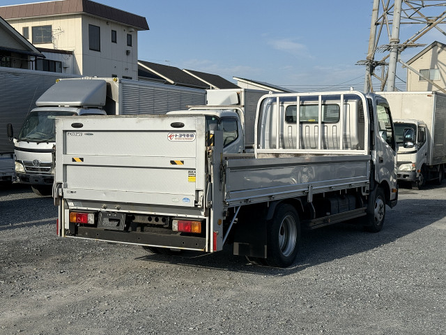 トヨタ ダイナ 小型 平ボディ TKG-XZC710(110770) 2枚目