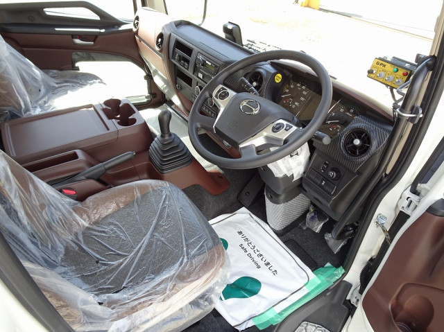 日野 レンジャー 増トン 塵芥車（プレス式） 2KG-GC2ABA(106369) 4枚目