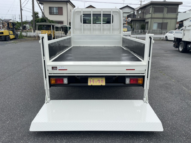トヨタ ダイナ 小型 Wキャブ 2RG-XZU710(109718) 13枚目