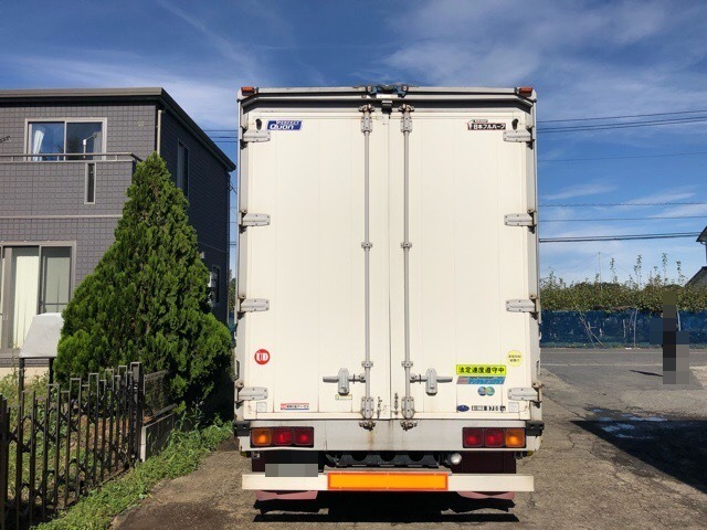 UDトラックス（日産） クオン 大型 ウィング ADG-CG4XL(3990) 7枚目