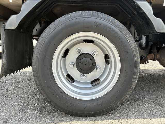 いすゞ エルフ 小型 平ボディ TPG-NJR85A(111547) 26枚目