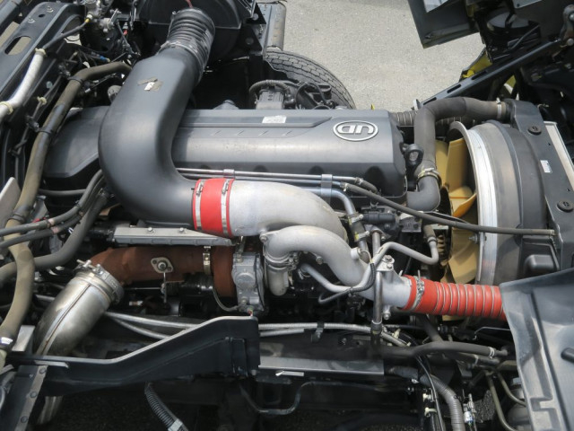 UDトラックス（日産） クオン 大型 土砂ダンプ QPG-CD5ZL(110741) 33枚目
