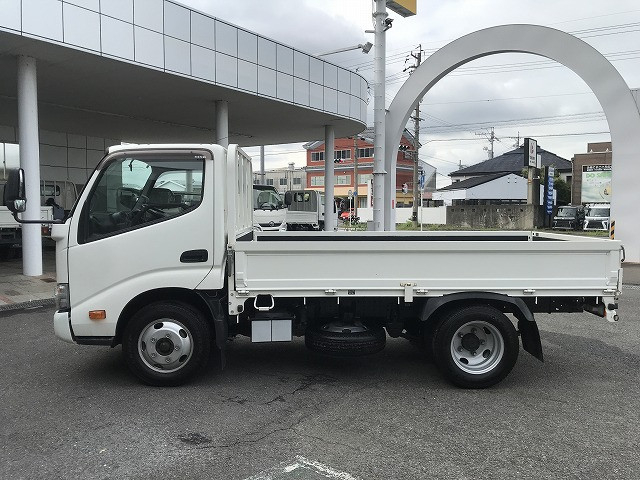 日野 デュトロ 小型 平ボディ 2RG-XZU605M(111805) 4枚目