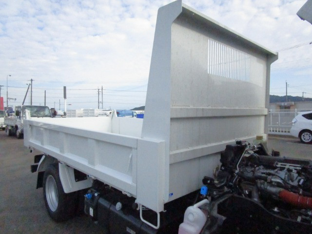 三菱ふそう キャンター 小型 土砂ダンプ 2RG-FBA60(113675) 20枚目