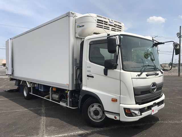 日野 レンジャー 中型 冷蔵冷凍バン 2KG-FC2ABA(110198) 10枚目