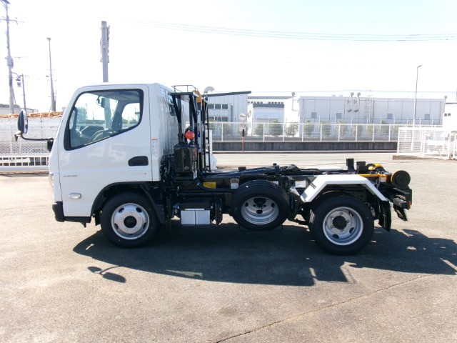 三菱ふそう キャンター 小型 コンテナ専用車 2RG-FBAV0(113192) 9枚目