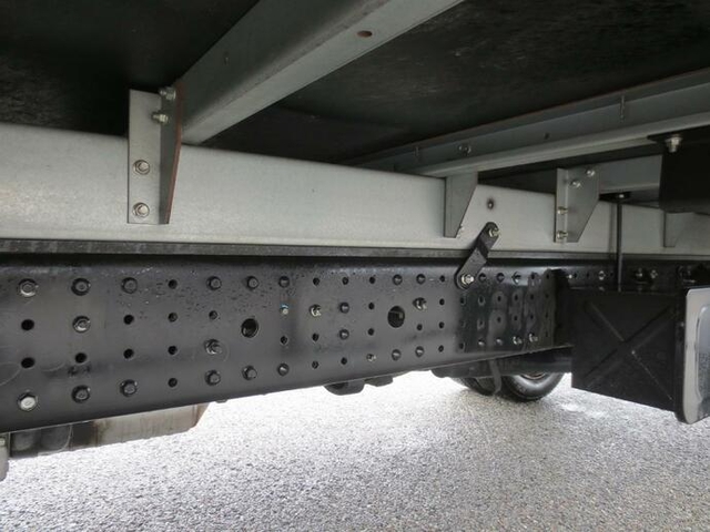 三菱ふそう キャンター 小型 バン TKG-FEB50(8867) 11枚目