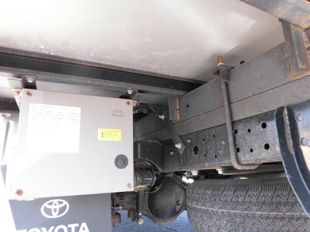 トヨタ ダイナ 小型 冷蔵冷凍バン BDG-XZU414(7193) 15枚目