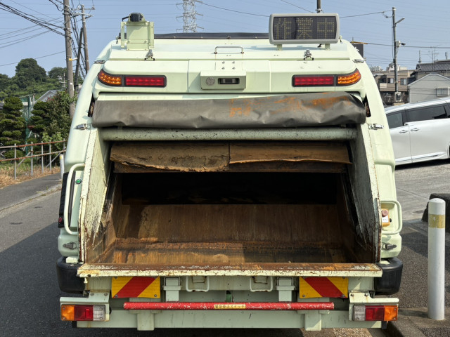 いすゞ エルフ 小型 塵芥車（プレス式） SKG-NPR85YN(110639) 9枚目