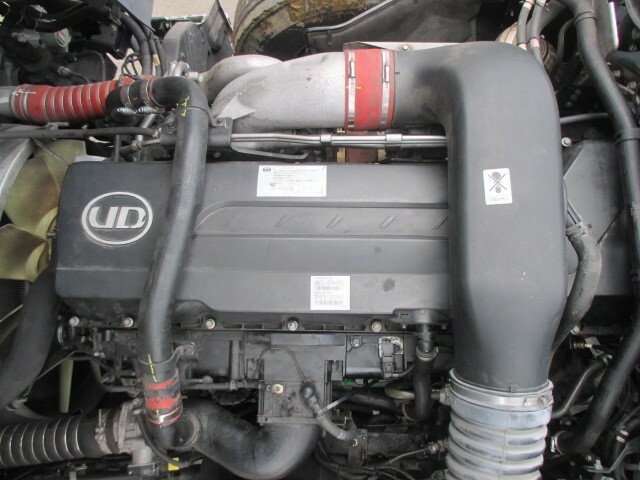 UDトラックス（日産） クオン 大型 トラクタ QKG-GK6XAD(7774) 27枚目