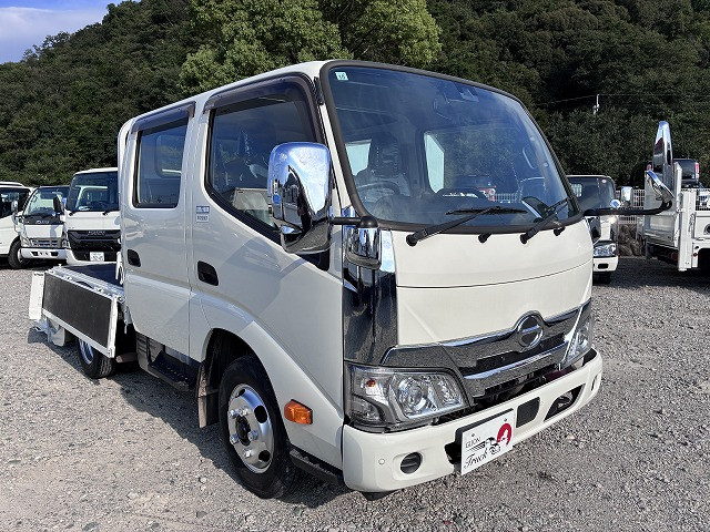 日野 デュトロ 小型 Wキャブ 2RG-XZU605M(112263) 10枚目
