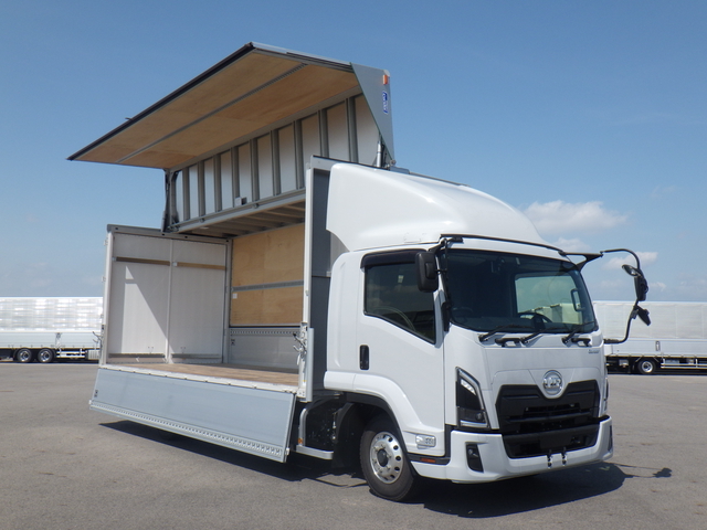 UDトラックス（日産） コンドル 中型 ウィング 2PG-BRR90T4(111060) 3枚目